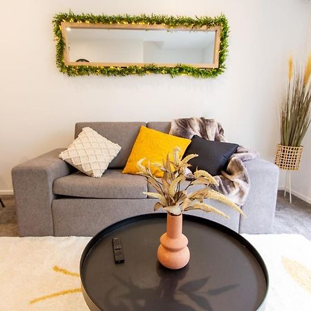Glamorous 2 Bed Cbd Townhouse W/King Bed ไครสต์เชิร์ช ภายนอก รูปภาพ