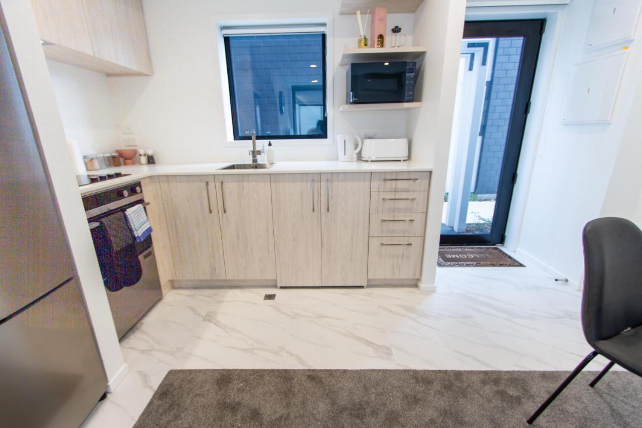 Glamorous 2 Bed Cbd Townhouse W/King Bed ไครสต์เชิร์ช ภายนอก รูปภาพ